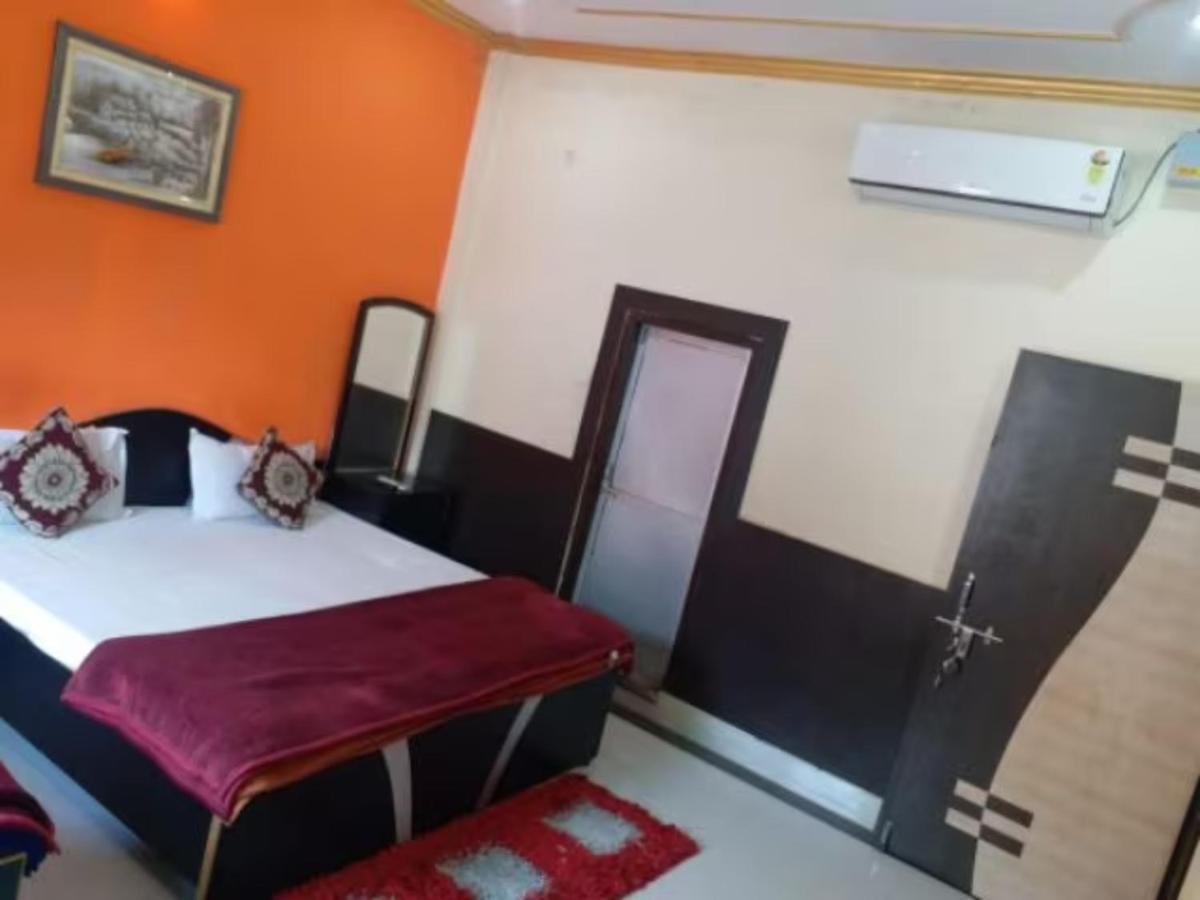 Goroomgo New Ashiyana Palace Váránaszi Kültér fotó