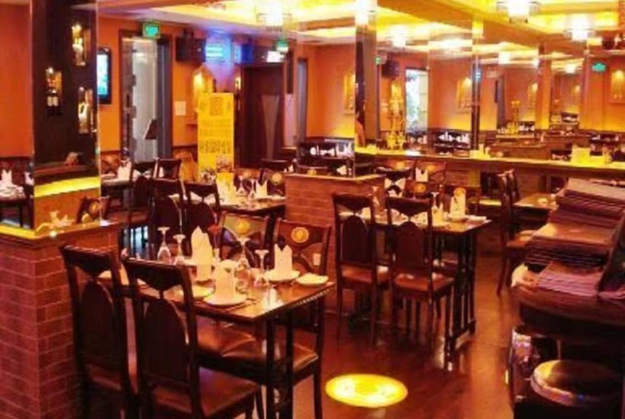 Goroomgo New Ashiyana Palace Váránaszi Kültér fotó
