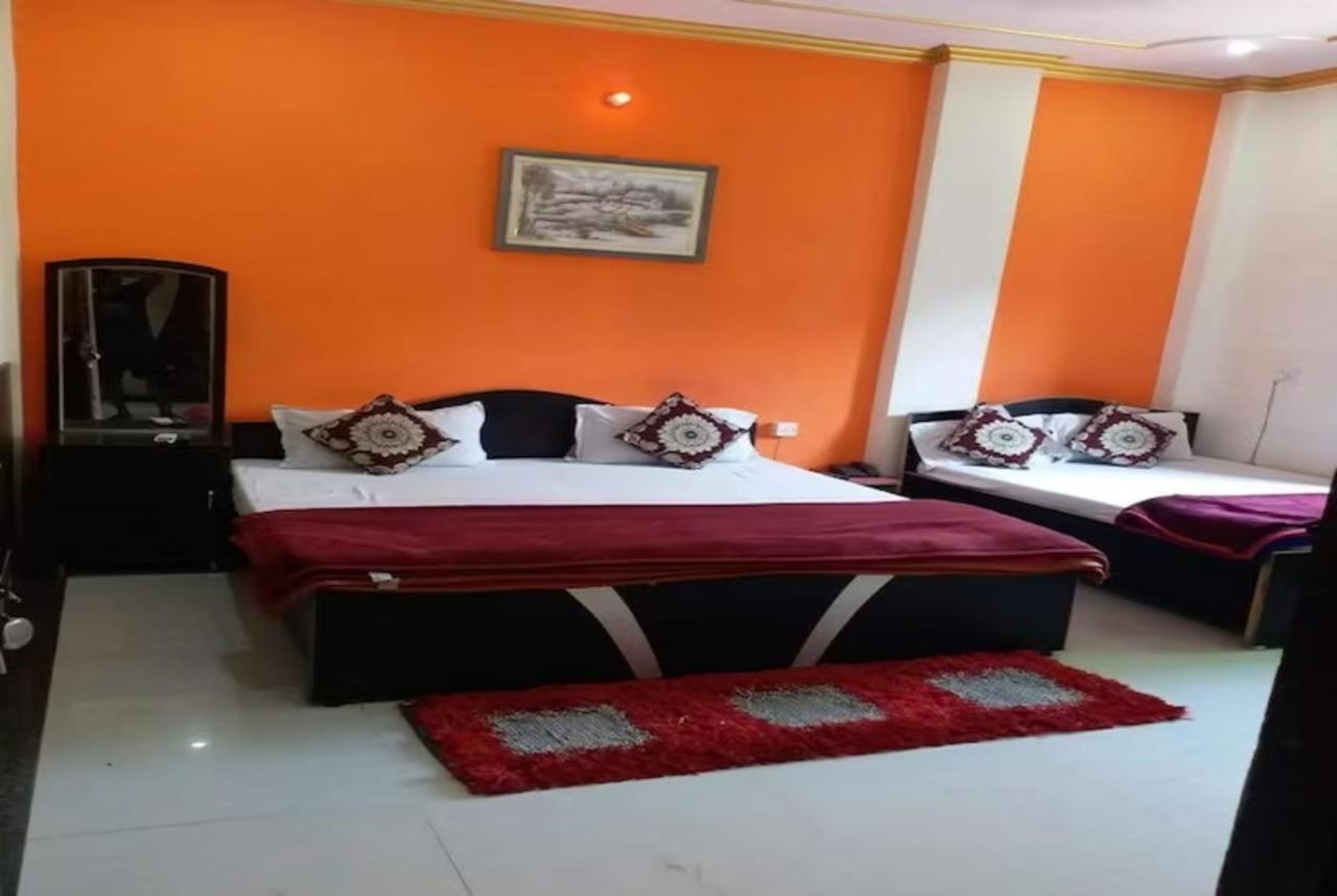 Goroomgo New Ashiyana Palace Váránaszi Kültér fotó